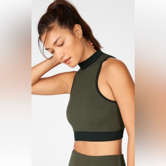Fabletics high neck crop top - cold weather line - Picture 4 of 4
